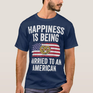 Glück ist für amerikanische Paarmatur Verheiratet T-Shirt