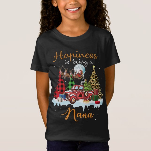 Glück ist Nana Funny Red Truck Tree Chris T-Shirt (Vorderseite)