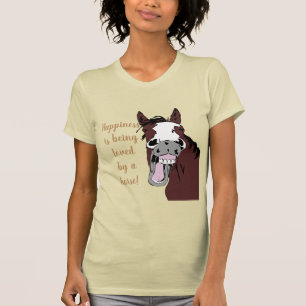Glück wird von einem Pferd geliebt - Spaß Zitat T-Shirt