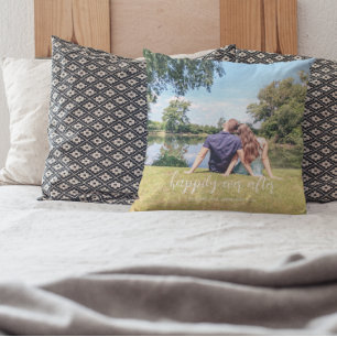 glücklich immer nach ein paar Fotos Kissen