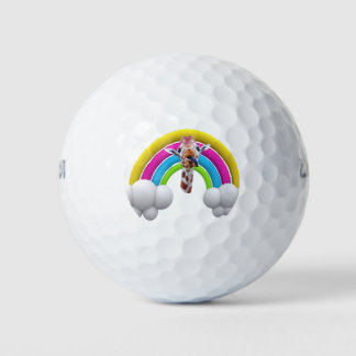 Glücklich lächelnde Giraffe, Regenbogen, Wolken, Golfball