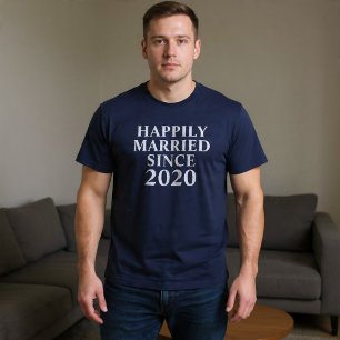 Glücklich Verheiratet Seit Custom Couples T-Shirt