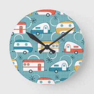 Glückliche Camper Runde Wanduhr