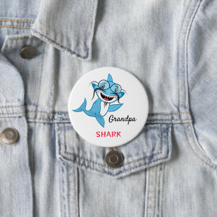 Glückliche Haifamilie Opa Shark Button