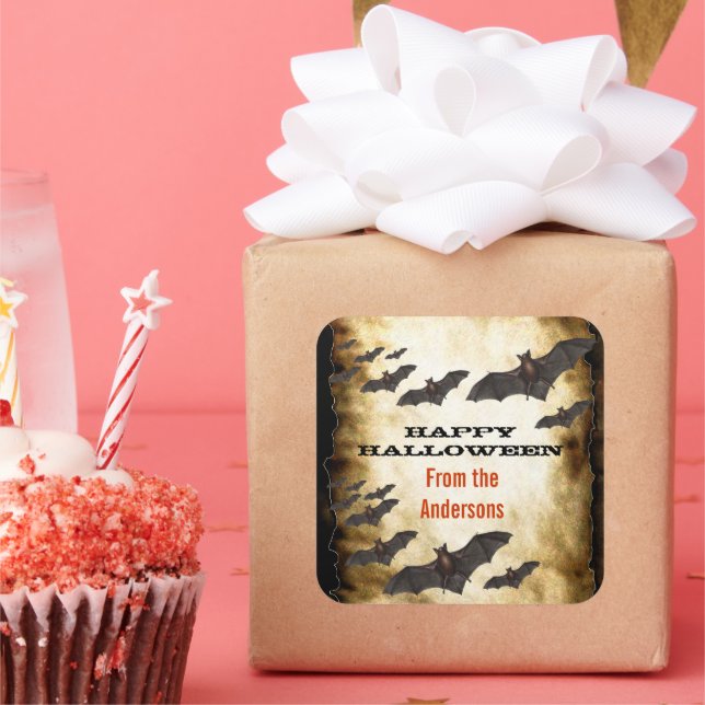 Glückliche Halloween-Fledermäuse und Burnt-Parchme Quadratischer Aufkleber (Party)