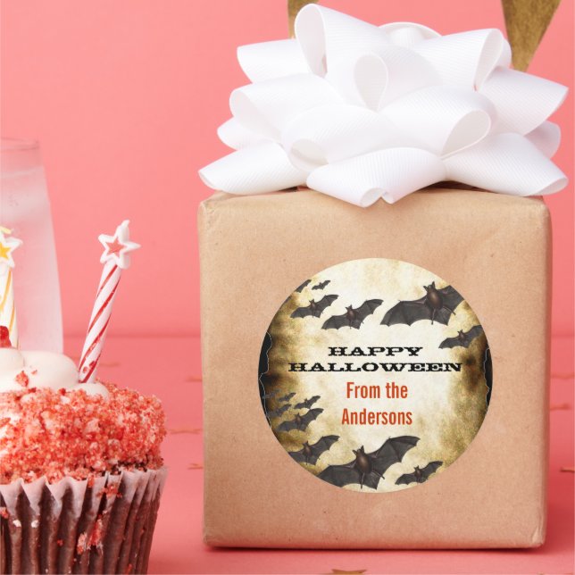 Glückliche Halloween-Fledermäuse und Burnt-Parchme Runder Aufkleber (Party)