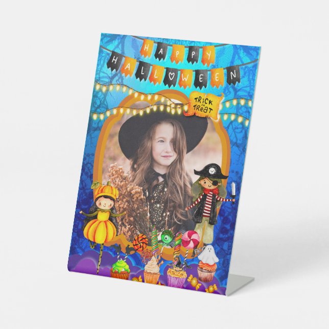 Glückliche Halloween-Kostümkinder Party-Feier Sockelschild (Vorderseite)