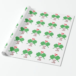 Glückliche Liebesherzen Kleeblatt Geschenkpapier