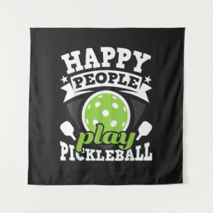 Glückliche Menschen spielen Pickleball - Paddlebal Wandteppich