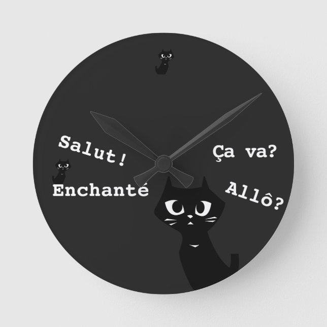 Glückliche schwarze Katzen Gruß auf Französisch Runde Wanduhr (Vorderseite)