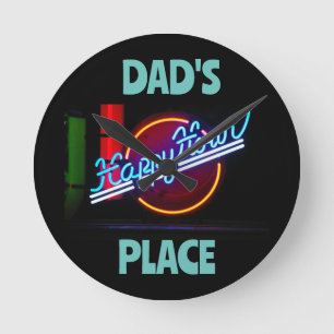 GLÜCKLICHE STUNDE CUSTOM VATER SCHILD RUNDE WANDUHR