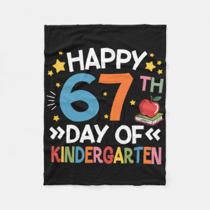 Glücklicher 67. Tag des Kindergartenlehrers 67 Tag Fleecedecke
