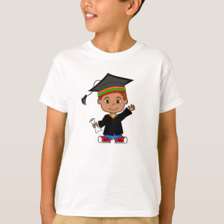 Glücklicher Cartoon-Jungen-tragender Kappen-und T-Shirt
