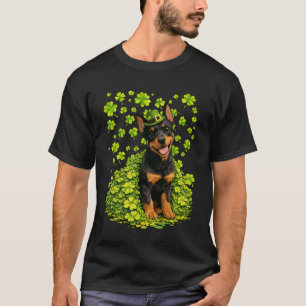 Glücklicher Dobermann mit Shamrocks Kleeblatt St P T-Shirt
