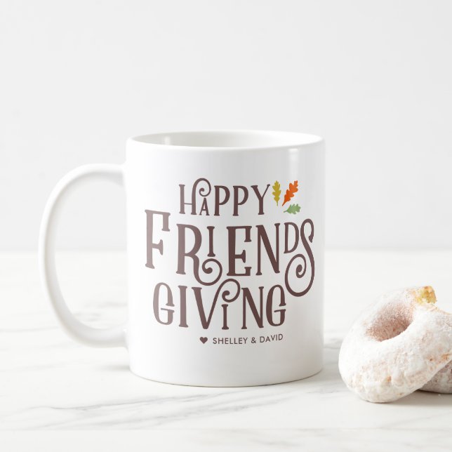 Glücklicher Friendsgiving Fall-festliches Kaffeetasse (Mit Donut)