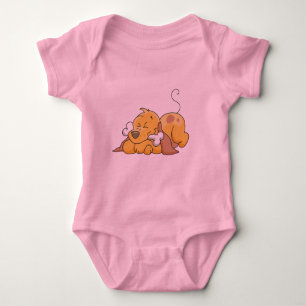 Glücklicher Hund mit Knochen-T-Shirts und Baby Strampler