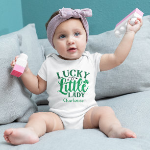 Glücklicher kleiner Lady St. Patrick's Day Persona Baby Strampler