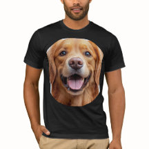 Glücklicher lächelnder Golden Retriever Hund