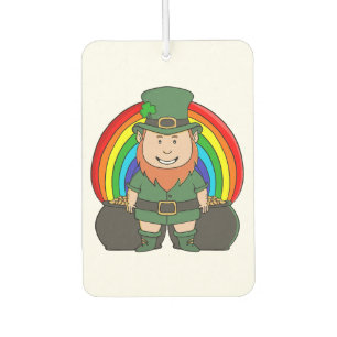 Glücklicher Leprechaun mit Regenbogentopf voll Gol Autolufterfrischer