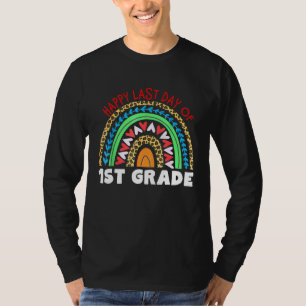 Glücklicher letzter Tag des Rainbow-Leoparden-Teac T-Shirt