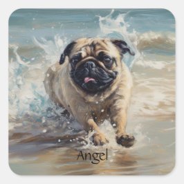 Glücklicher Mops am Strand individuell anpassbar Quadratischer Aufkleber