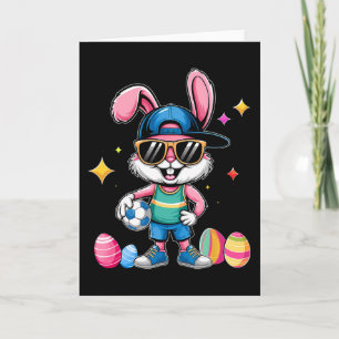 Glücklicher Osterhase spielt Fußball Ostern Sport Karte