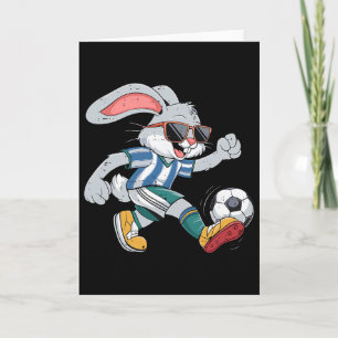 Glücklicher Osterhase spielt Fußball Ostern Sport Karte