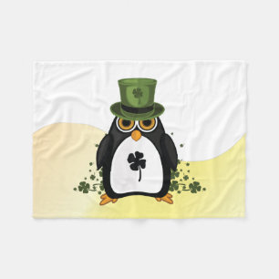 Glücklicher Pinguin St. Patrick's Day Cozy Irische Fleecedecke