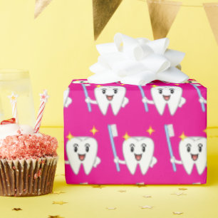 Glücklicher Zahn mit Zahnbürste Geschenkpapier