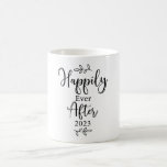 Glücklicherweise immer nach 2023 Tasse<br><div class="desc">Feiern Sie die Neuvermählten mit dieser Tasse "Happily Ever After 2023".</div>