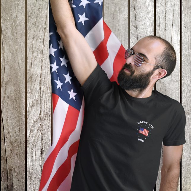 GLÜCKLICHES 4. BRO - Patriotisches Flag & Stars Po T-Shirt (Von Creator hochgeladen)