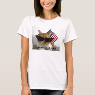Glückliches 4. cooler Katze Julis mit Flaggen-T - T-Shirt