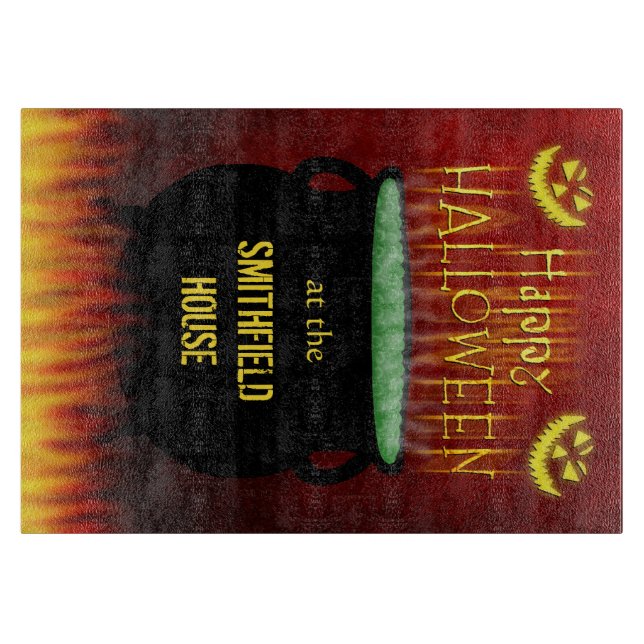 Glückliches Halloween-Kessel-Feuer personalisiert Schneidebrett (Vorderseite)