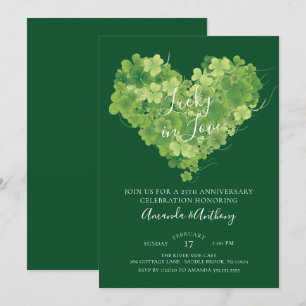 Glückliches Herz Shamrock-Hochzeitstag Einladung