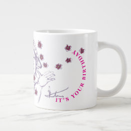 Glückliches süßes kleines Mädchen zeichnet Jumbo-Tasse