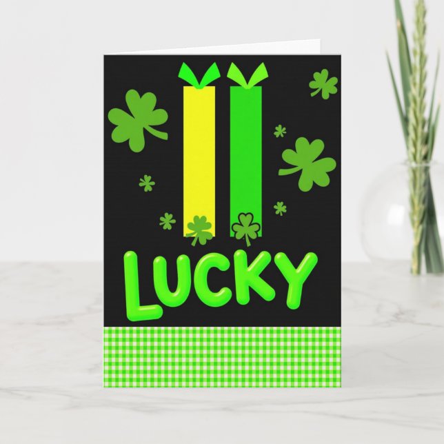 Glücksschamrocks St. Patricks Karte (Vorderseite)