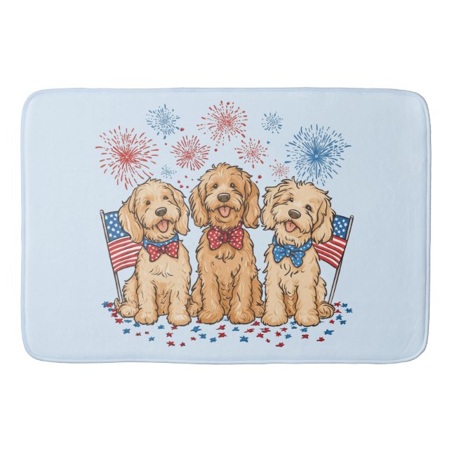 Glückwunsch 4. Juli Goldendoodle Hunde Feuerwerk Badematte (Vorderseite)