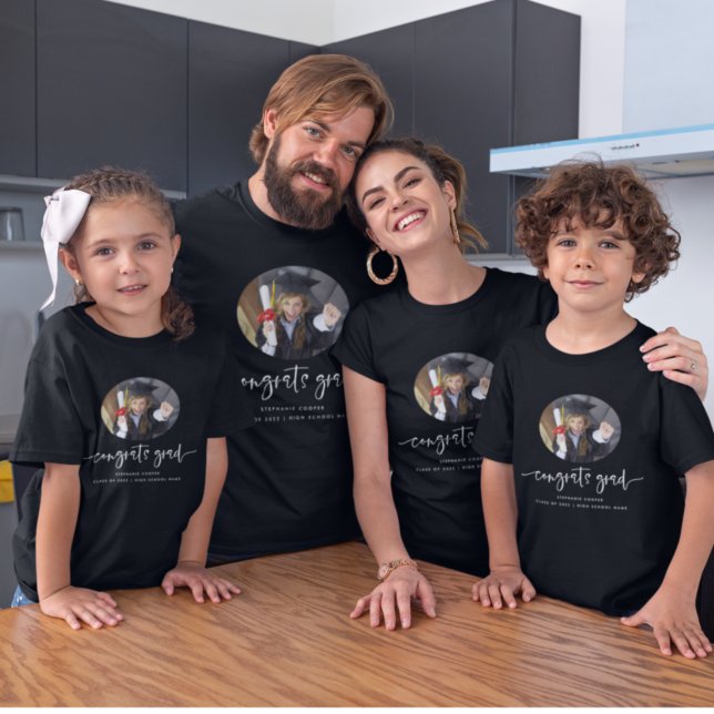 Glückwunschs Grad White Script Foto Abschluss T-Shirt (Von Creator hochgeladen)