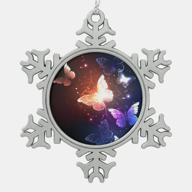 Glühende Nachtschmetterlinge Schneeflocken Zinn-Ornament (Vorderseite)