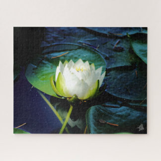Glühweißer Lotus Puzzle