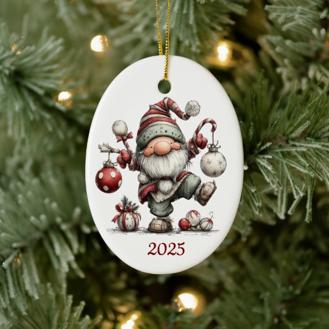 Gnome Ceramic Oval Christmas Ornament (Baum)
