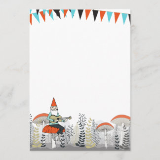 Gnome, der Gitarren-Einladung spielt Einladung