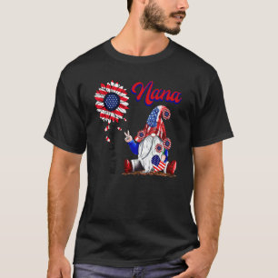 Gnome I Liebe wird Nana Patriotic 4. Ju genannt T-Shirt