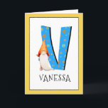 Gnome Kids Letter V Name and Age Birthday Gruß Karte<br><div class="desc">Klicken Sie auf "Anpassen", um die Randfarbe zu ändern. Wenn Sie den Namen und das Alter des Geburtstagsmädchens oder Jungen zu unserer Gnome-Alphabetkarte hinzufügen, erstellen Sie einen einmaligen, speziell für Kinder gestalteten Geburtstagsgruß. Neben dem großen blauen Buchstaben mit gelben und orangefarbenen Sternen und Spiralen zu stecken ist eines unserer niedlichen...</div>