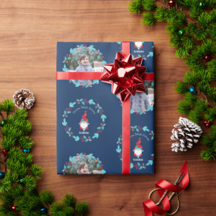 Gnome Sweet Gnome Blumenreath Blue Custom Foto Geschenkpapier