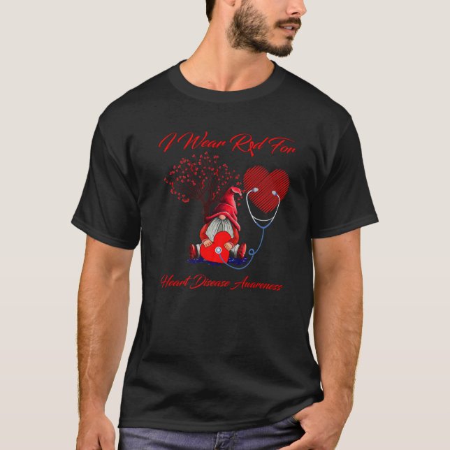 Gnomes I trage Red for Heart Disease Awareness T-Shirt (Vorderseite)