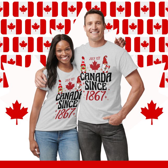 Gnomes Kanada Seit 1867 Holiday Unisex T-Shirt (Gnomes Canada Since 1867 Holiday Unisex T-Shirt allows you to celebrate Canada Day in style. )