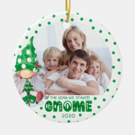 Gnomes THE YEAR BLEIBE ZUHAUSE Foto Green Dot Keramik Ornament