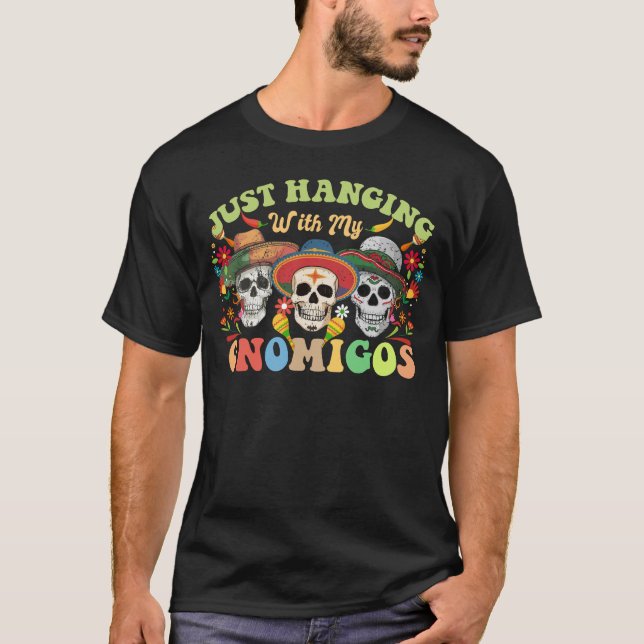 Gnomigos Skull Sombrero Mexican Cinco De Mayo Idee T-Shirt (Vorderseite)