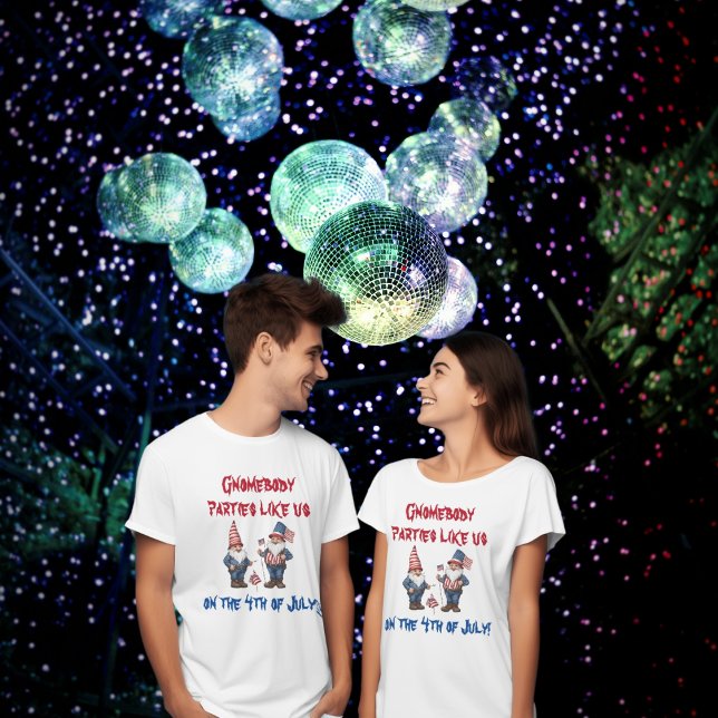 Gnomones Party wie uns Tshirt (Von Creator hochgeladen)